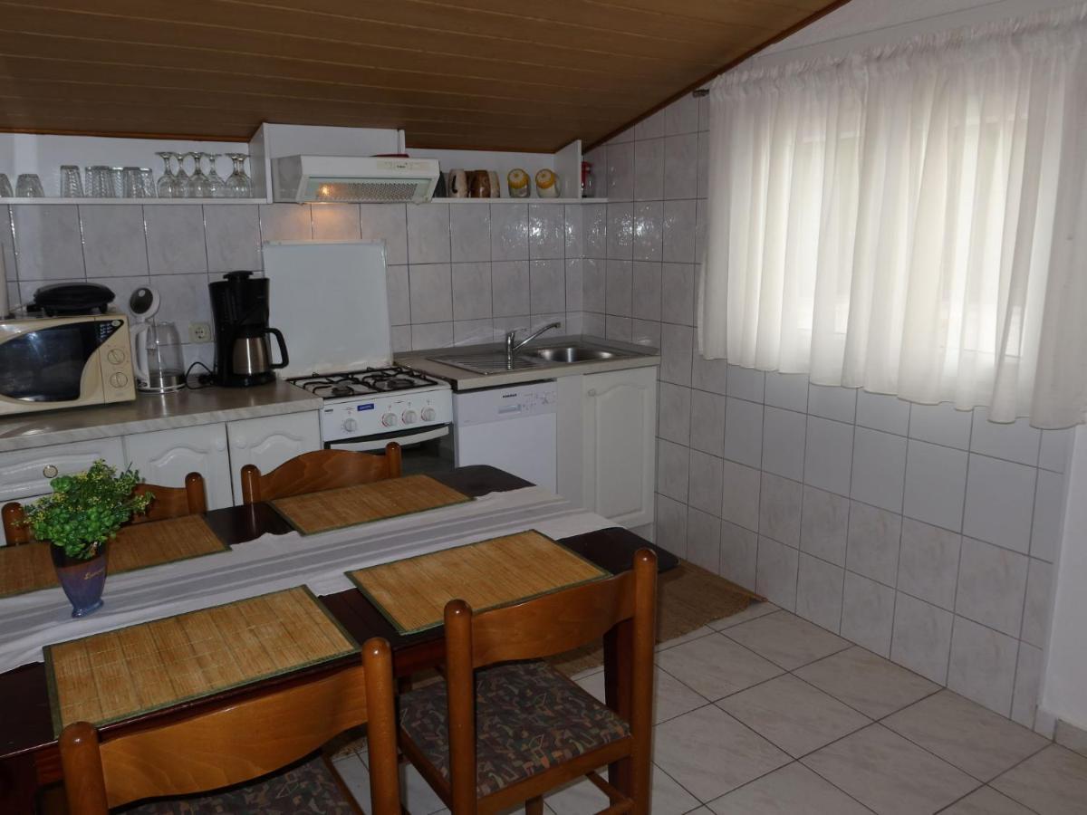 Apartment Mira-2 By Interhome Vir Kültér fotó